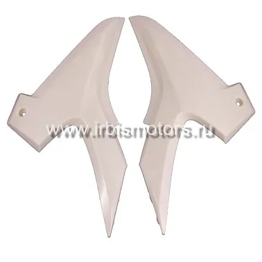 Пластик боковой центральный (пара) GS200b